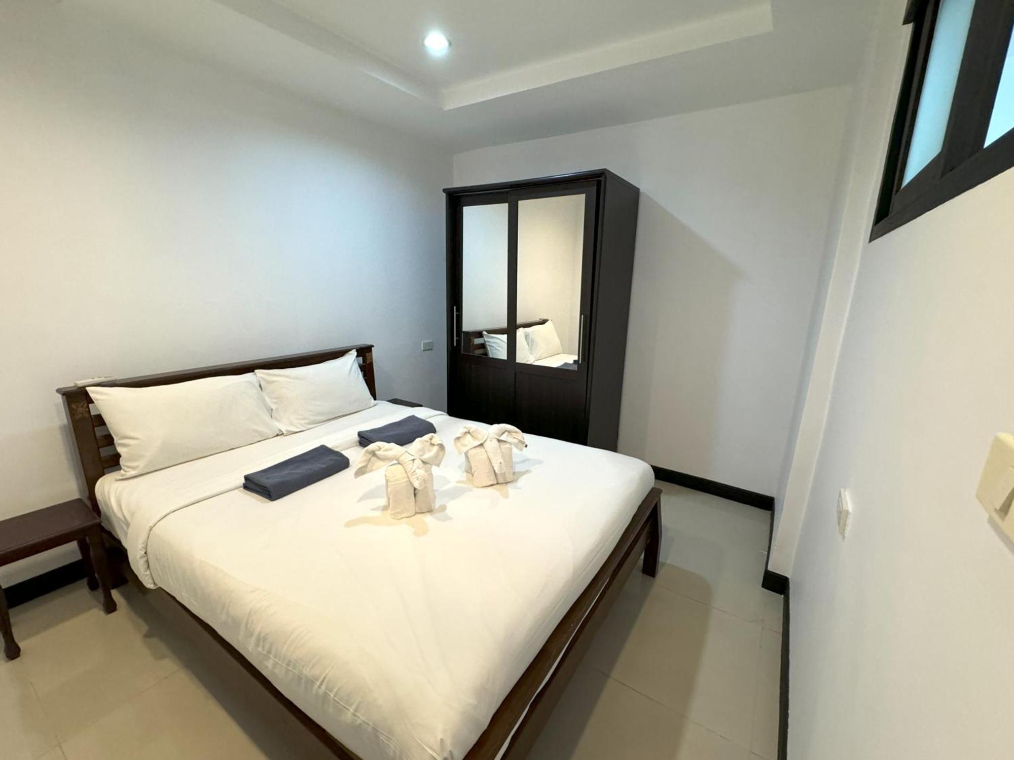 Patong Tower Apartment By Lofty Exterior foto